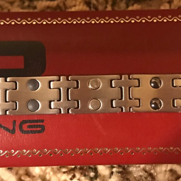 MAGNETIC BRACELETS - Picture 3 of 4